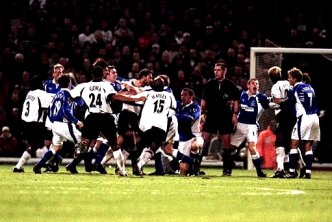 Fulham  and Everton  get to know each other.