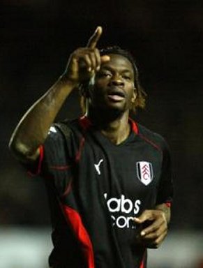 Fulham striker Louis Saha gets a brace but he is not able to save Fulham