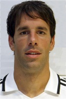 Fulham transfer link Ruud van Nistelrooy